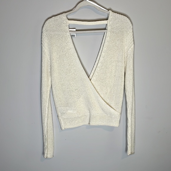 NWT Deep V-Neck Sexy Summer Sweater - Picture 9 of 12